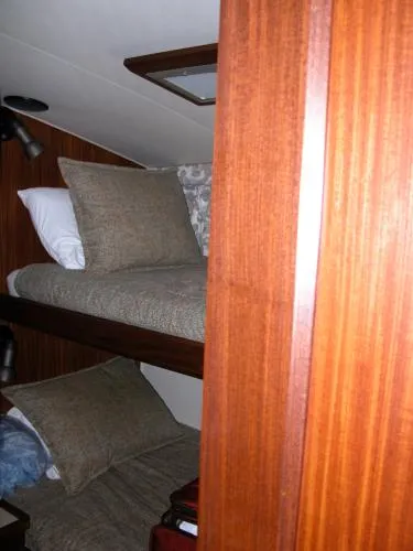 Slide: The Image of Hatteras 52 Convertible 1984 - 10
