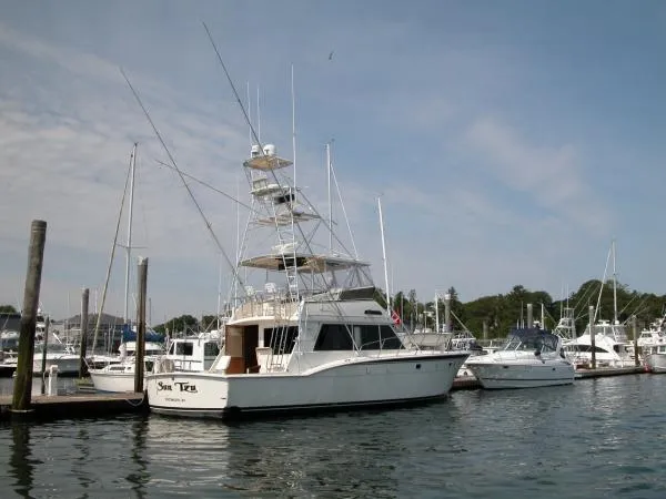 Slide: The Image of Hatteras 52 Convertible 1984 - 3