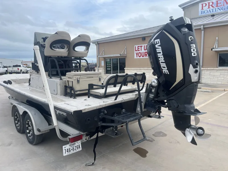 Slide: The Image of Shoalwater 23 Cat 2017 - 10