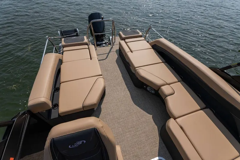 Slide: The Image of Barletta Cabrio 22 M 2026 - 4