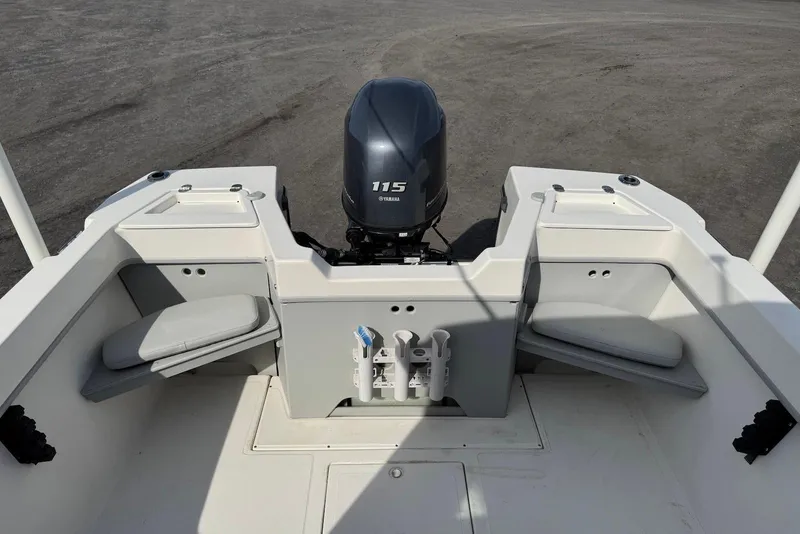 Slide: The Image of 2024 Arima Sea Chaser 19 Yellowtail Edition boat interior with Yamaha 115 engine. - 17