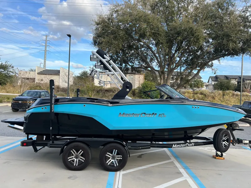 Slide: The Image of MasterCraft NXT20 2020 - 6