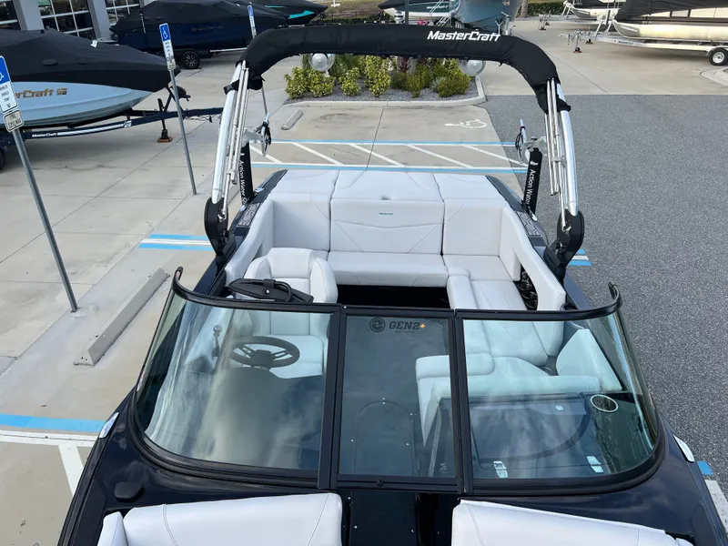Slide: The Image of MasterCraft NXT20 2020 - 9