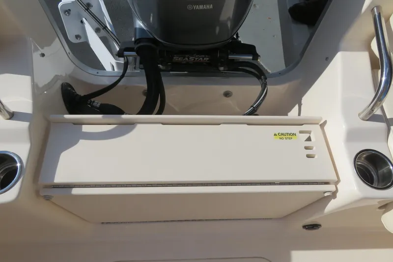 Slide: The Image of 2016 Grady-White Fisherman 209 boat interior with Yamaha 200 outboard motor. - 29