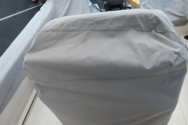 Slide: The Image of Covered seat on a 2016 Grady-White Fisherman 209 boat. - 78