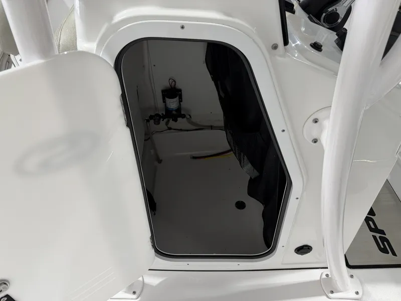 Slide: The Image of Sportsman Heritage 231 Center Console 2022 - 17