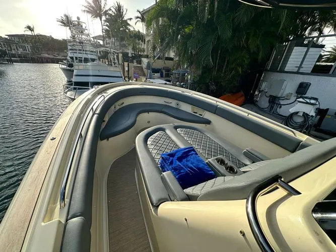 Slide: The Image of 2023 Chris-craft Catalina 30 - Image 16 - 16