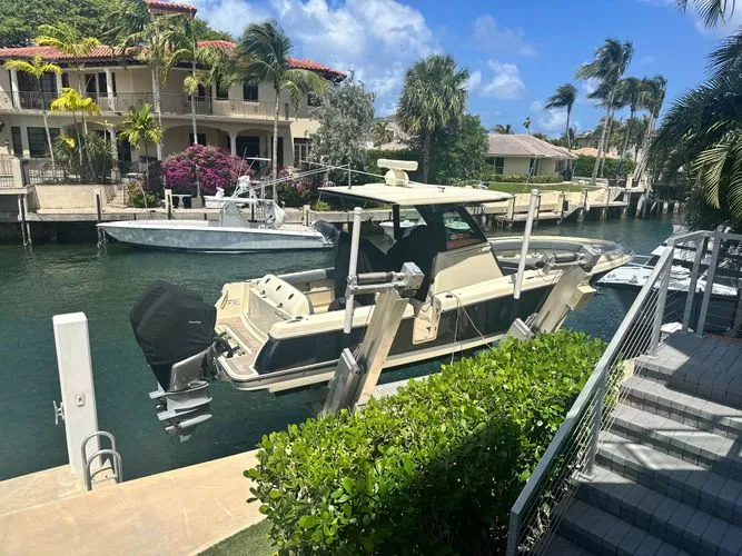 Slide: The Image of 2023 Chris-craft Catalina 30 - Image 23 - 23