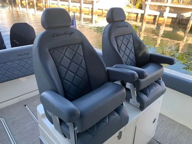 Slide: The Image of 2023 Chris-craft Catalina 30 - Image 9 - 9