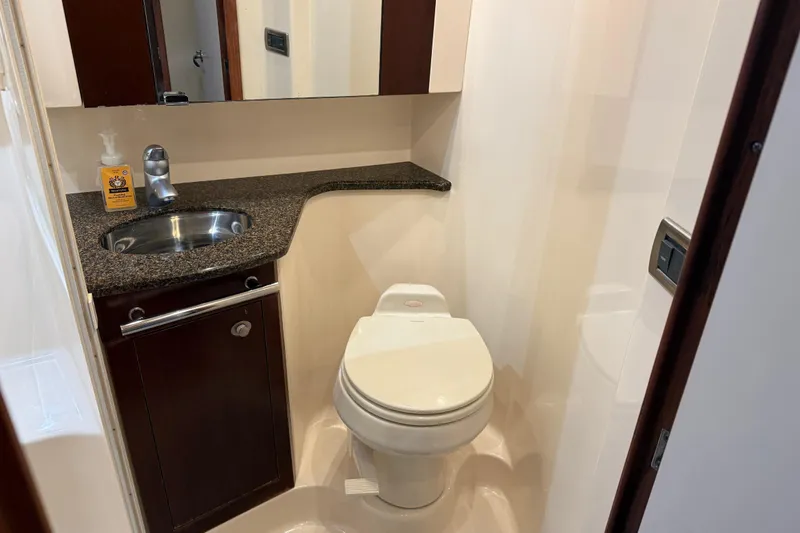 Slide: The Image of Sea Ray 44 Sedan Bridge 2006 - 55