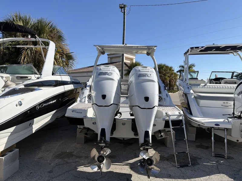 Slide: The Image of Crownline Boats 29 XS 2018 - 17