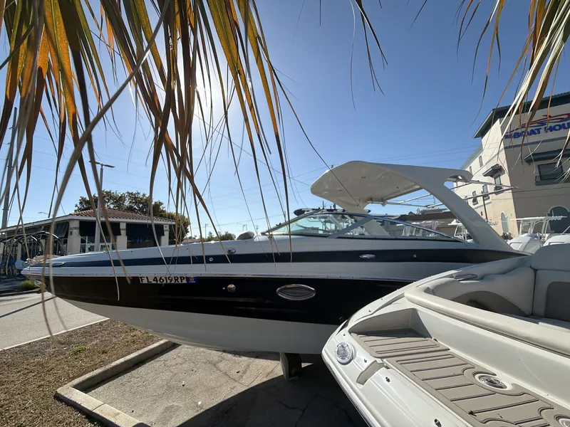 Slide: The Image of Crownline Boats E29 XS 2018 - 11