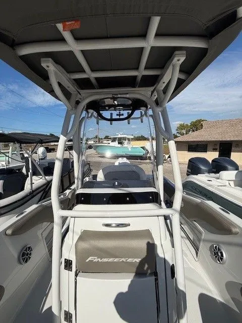 Slide: The Image of Finseeker 210 FC 2023 - 15