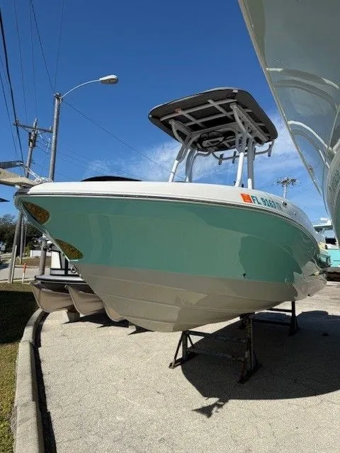 Slide: The Image of Finseeker 210 FC 2023 - 2