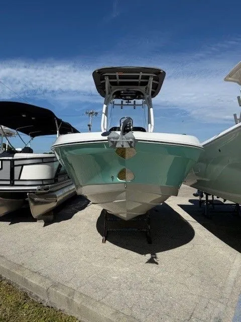 Slide: The Image of Finseeker 210 FC 2023 - 3