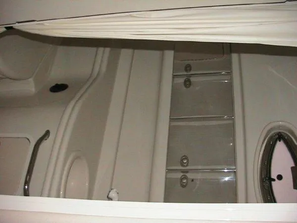 Slide: The Image of Sea Ray 320 Sundancer 2006 - 7