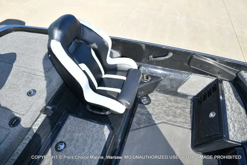 Slide: The Image of Nitro Z21 XL Pro 2026 - 50