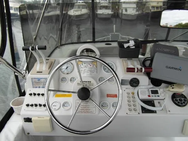 Slide: The Image of Mainship Sedan Bridge 1996 - 3