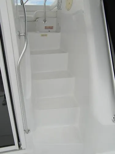 Slide: The Image of Mainship Sedan Bridge 1996 - 5