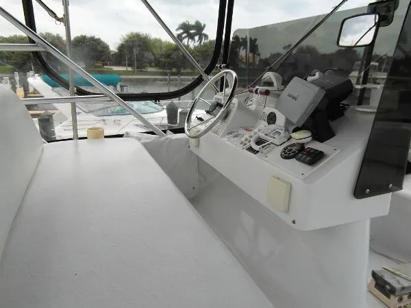 Slide: The Image of Mainship Sedan Bridge 1996 - 6