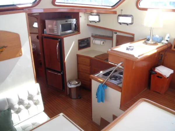 Slide: The Image of Mikelson t r a d e s cockpit motoryacht 1989 - 10
