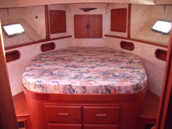 Slide: The Image of Mikelson t r a d e s cockpit motoryacht 1989 - 11