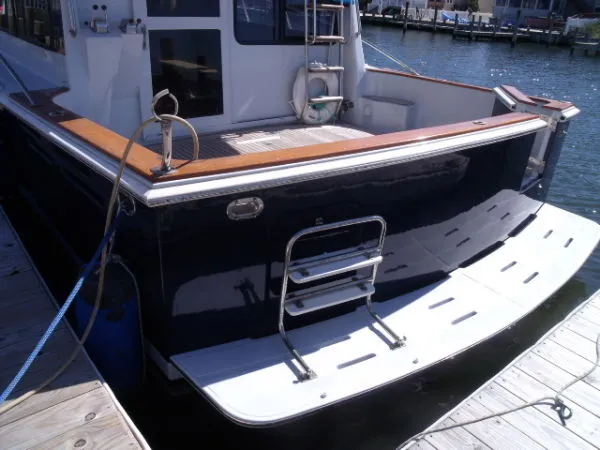 Slide: The Image of Mikelson t r a d e s cockpit motoryacht 1989 - 4