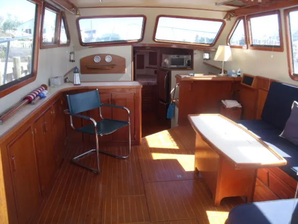 Slide: The Image of Mikelson t r a d e s cockpit motoryacht 1989 - 6