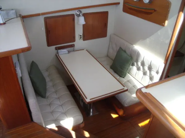 Slide: The Image of Mikelson t r a d e s cockpit motoryacht 1989 - 9