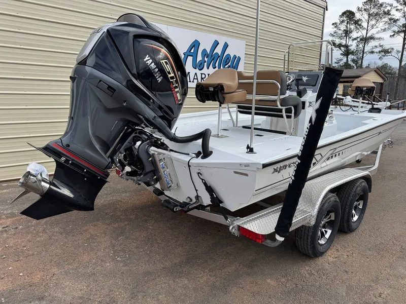 Slide: The Image of Xpress Hyper-Lift Series H22B-200HP 2026 - 5