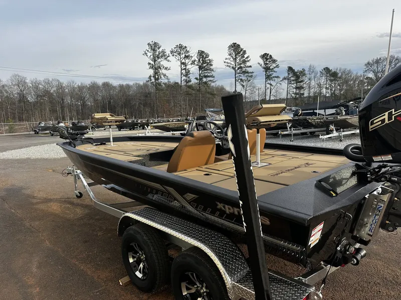 Slide: The Image of Xpress H20C Crappie 2026 - 5