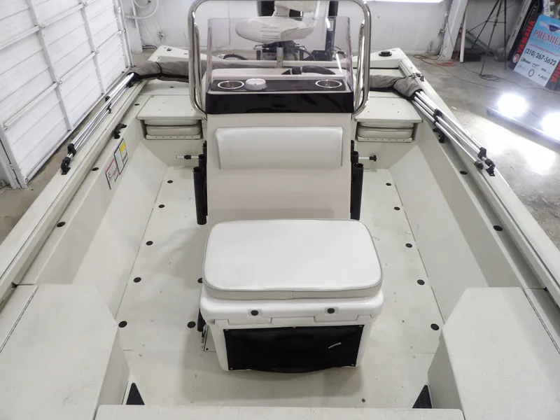 Slide: The Image of Ranger RB200 2023 - 17