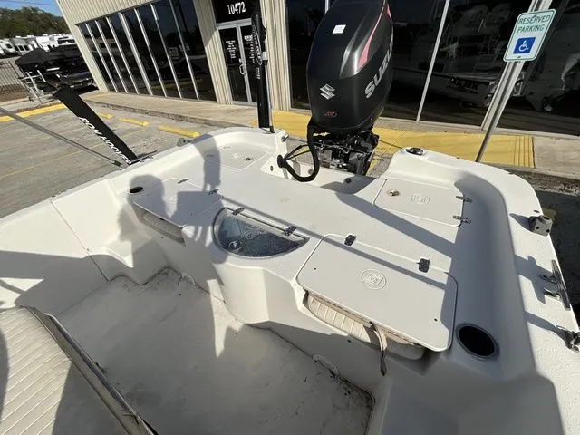 Slide: The Image of Carolina 218 DLV 2016 - 12