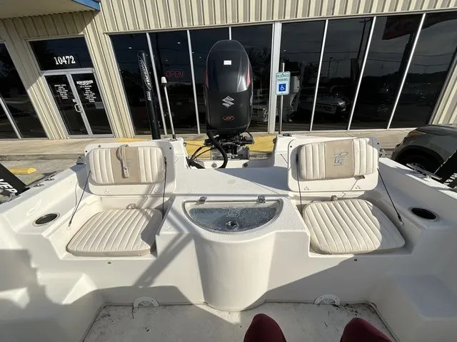 Slide: The Image of Carolina 218 DLV 2016 - 13