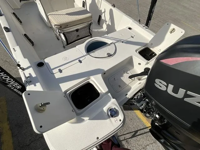 Slide: The Image of Carolina 218 DLV 2016 - 5