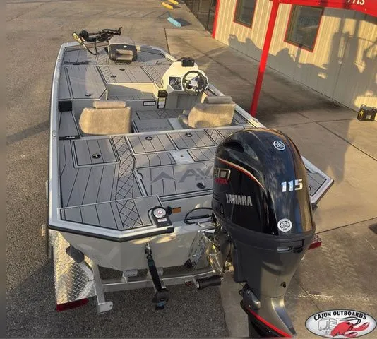 Slide: The Image of Avid 18 Vertex 2026 - 2