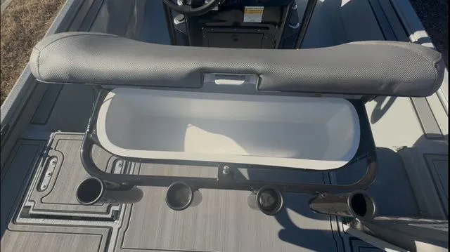 Slide: The Image of Avid 20 Rogue CC 2026 - 9