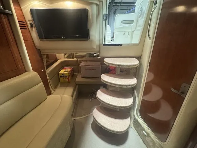 Slide: The Image of Sea Ray 320 Sundancer 2006 - 13