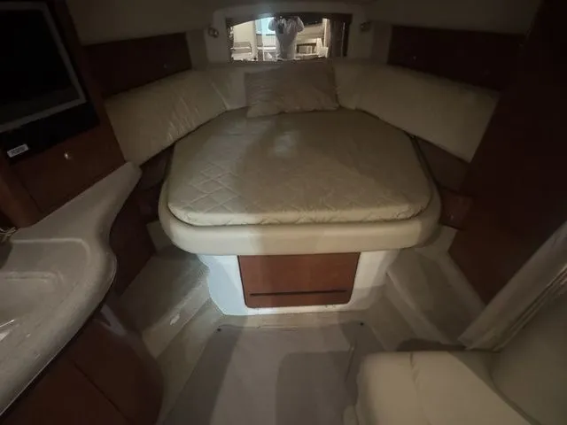 Slide: The Image of Sea Ray 320 Sundancer 2006 - 16