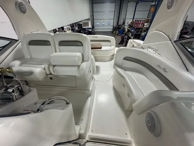 Slide: The Image of Sea Ray 320 Sundancer 2006 - 9