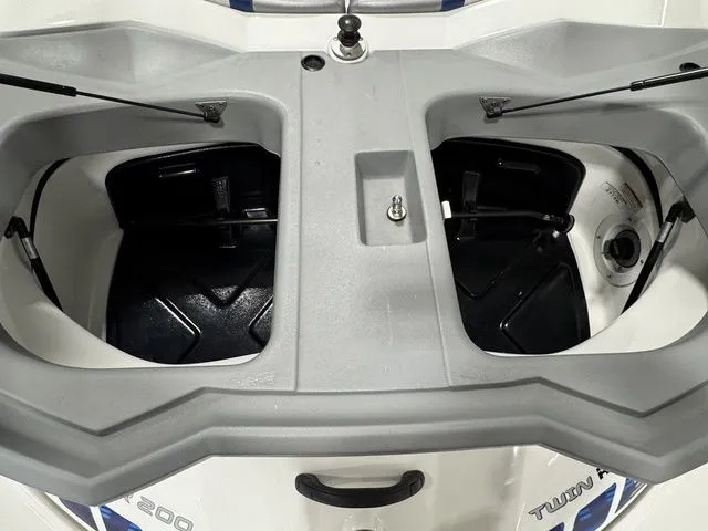 Slide: The Image of Sea-Doo 200 Speedster 2005 - 15