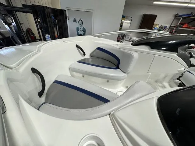 Slide: The Image of Sea-Doo 200 Speedster 2005 - 9