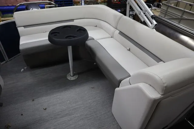 Slide: The Image of Godfrey Sweetwater 2086 CX 2022 - 6