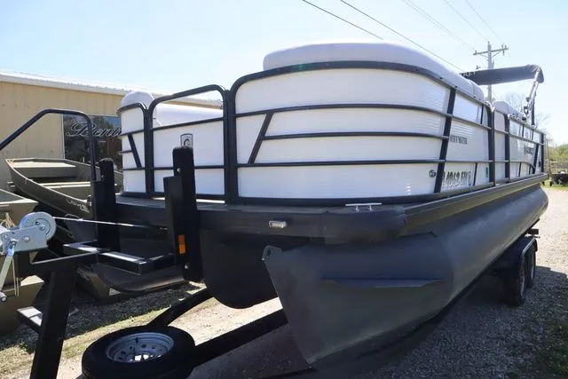 Slide: The Image of Godfrey Sweetwater 2286 SFL Triple Tube Package 2021 - 30