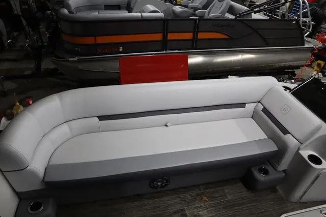 Slide: The Image of Godfrey Sweetwater 2286 SFL Triple Tube Package 2021 - 6