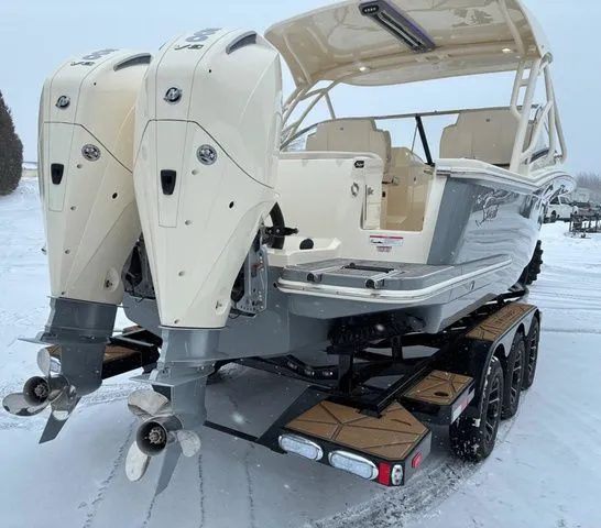 Slide: The Image of Scout 255 Dorado 2026 - 24