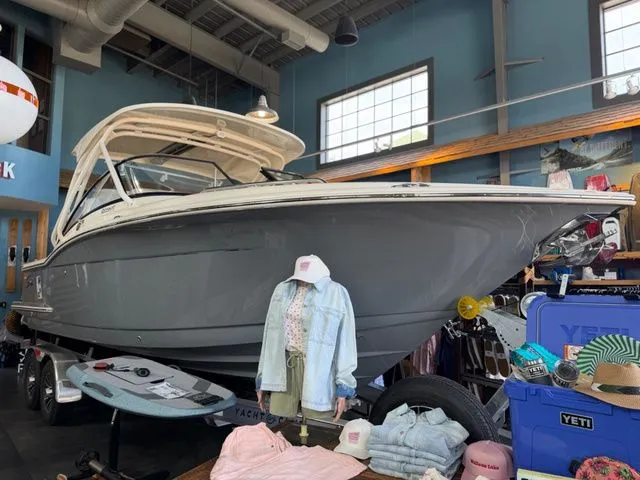 Slide: The Image of Scout 255 Dorado 2026 - 32