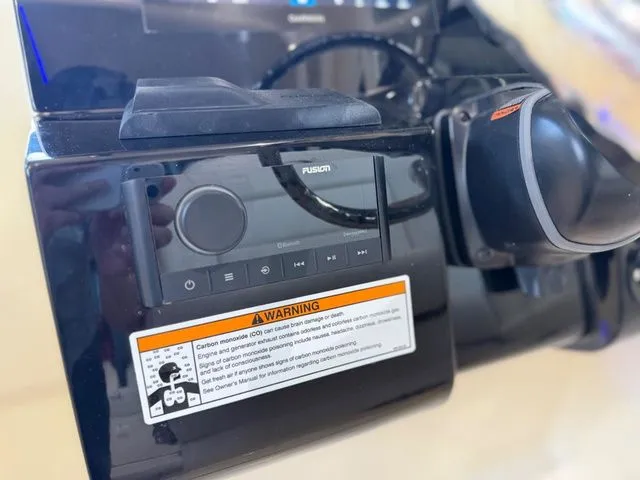 Slide: The Image of Scout 255 Dorado 2026 - 56