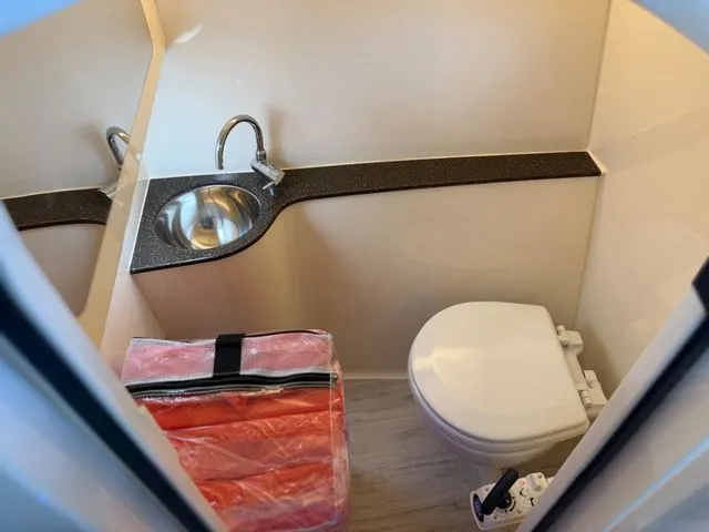 Slide: The Image of Scout 255 Dorado 2026 - 68