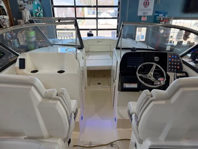 Slide: The Image of Scout 255 Dorado 2026 - 72